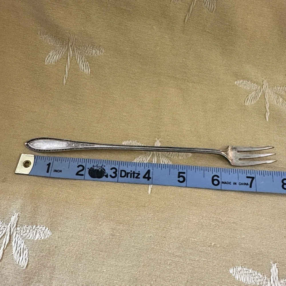 Vintage WM Rogers & Son Cocktail / Pickle / Olive Fork.